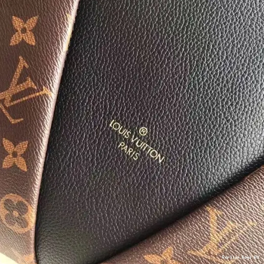 Affordable Louis TOTE Vuitton V MM 0517